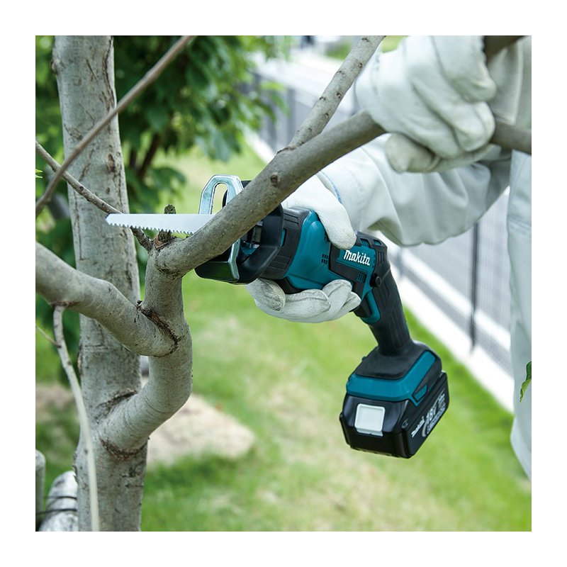 Serra Sabre  Bateria 18V LXT Makita DJR185Z 3