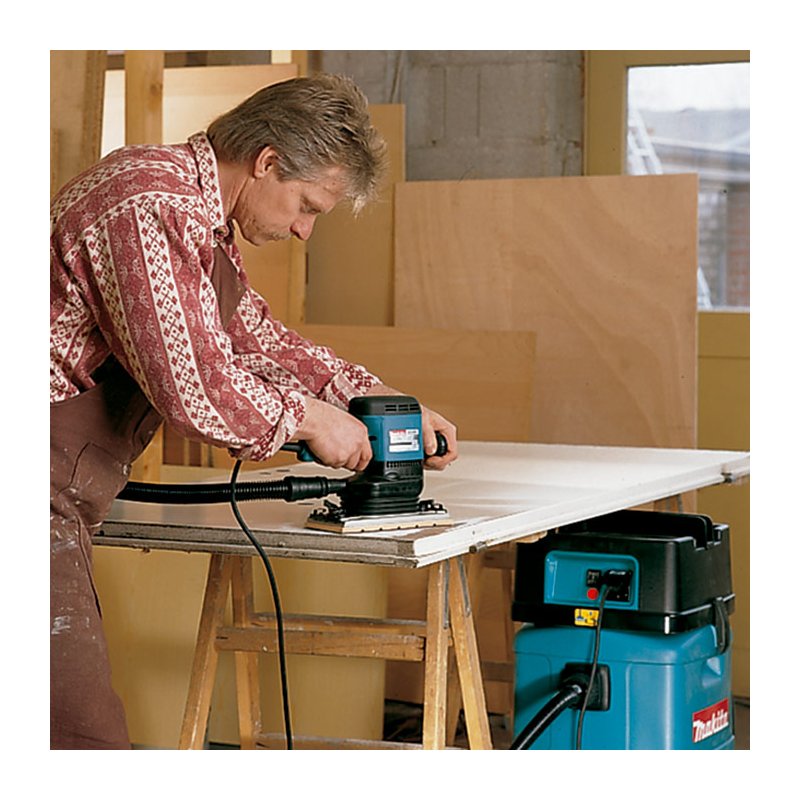 Lixadeira Orbital com Coletor de P 600W Makita 9046 2