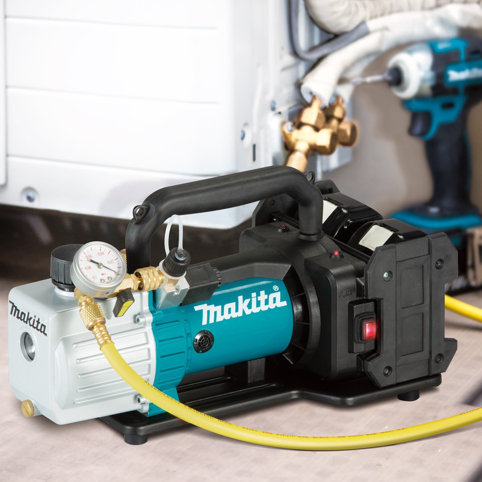 Bomba de Vácuo à Bateria (18+18V)36V Makita DVP181ZK | COREBRAL